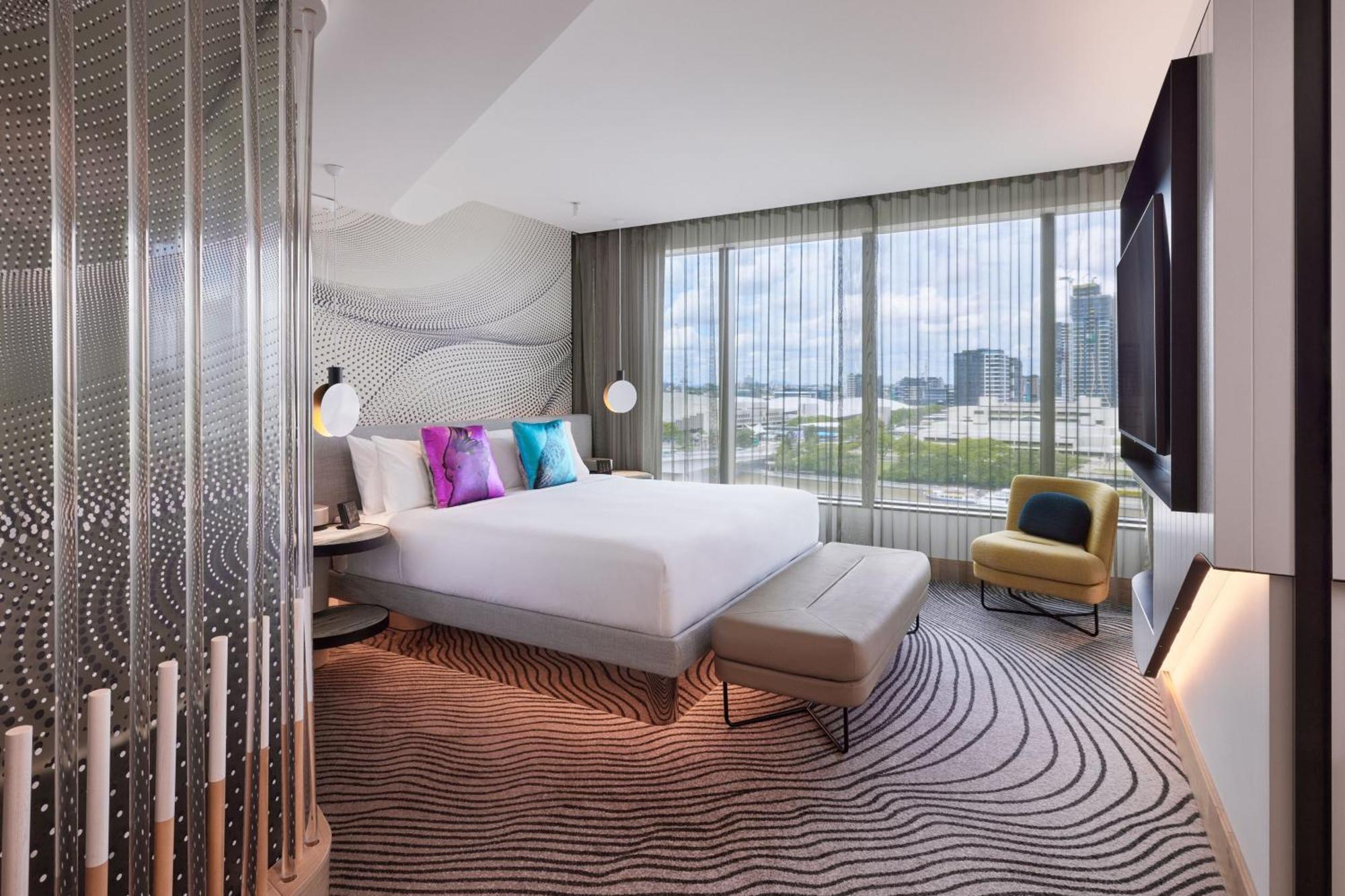 W Brisbane